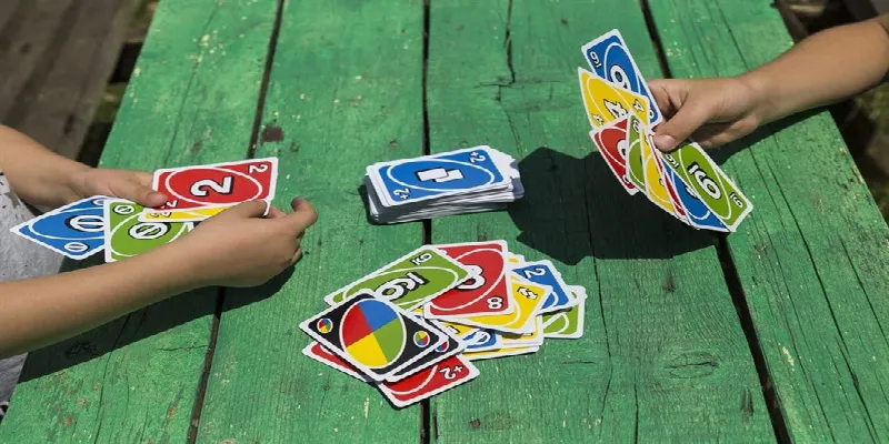 Mẹo chơi bất bại cho game thủ trong bài Uno là gì?