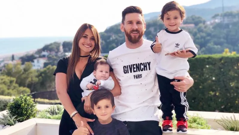 Antonella vợ của siêu sao bóng đá Messi